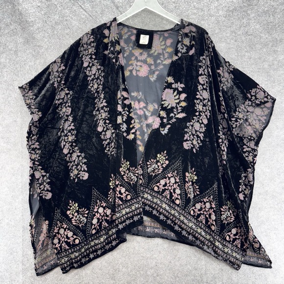 GOOD HART by Matilda Jane Black Burnout Velvet Floral Kimono Size M/L Whimsygoth - Picture 4 of 9